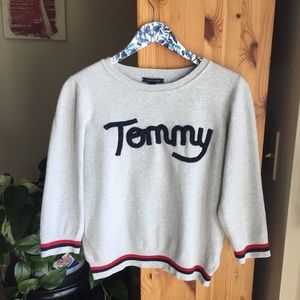 Tommy Hilfiger Gray Crew Neck Sweatshirt, M